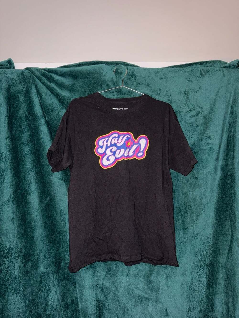 Half Evil 333 Totally Spies Parody Graphic T-Shirt Black Size Large